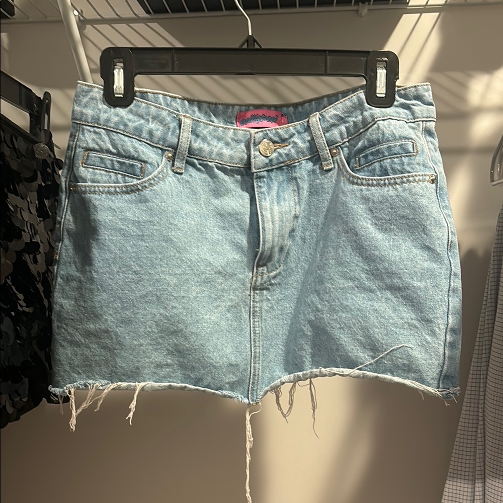 EDIKTED MINI JEAN SKIRT